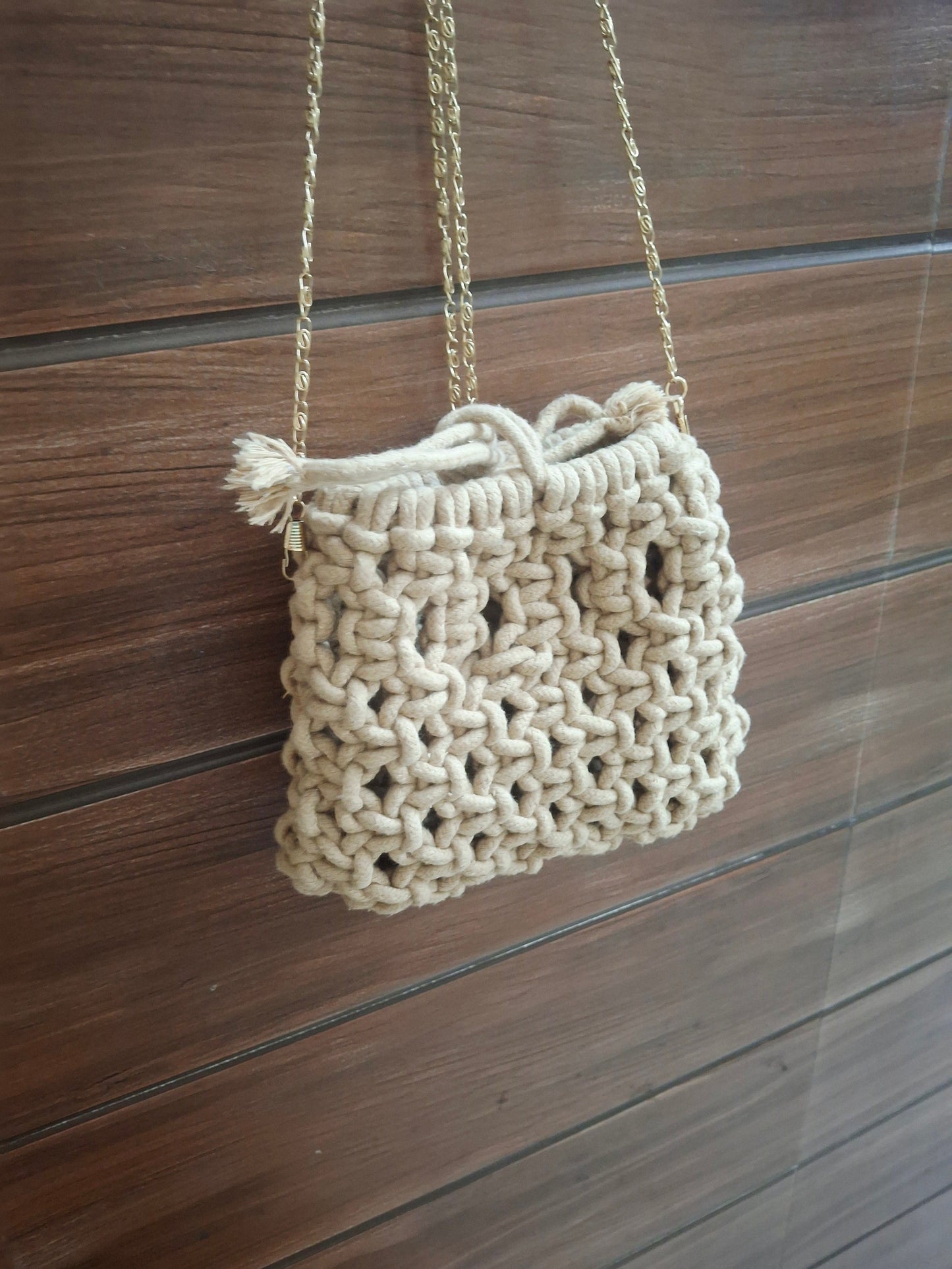Macrame handbag/sling bag