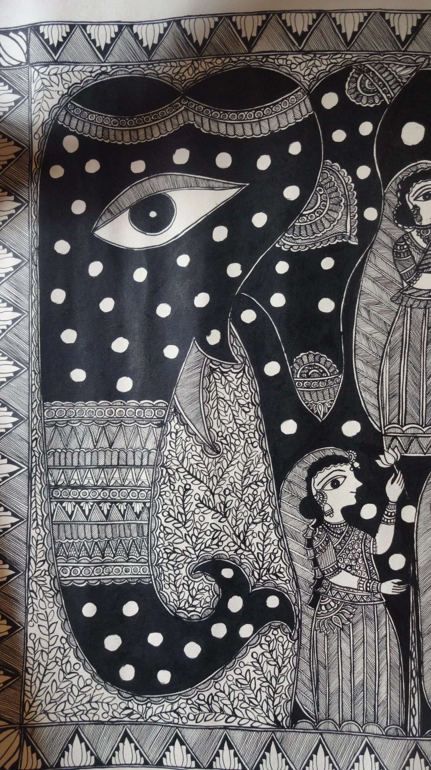 Navarathan Hathi in Madhubani Painting - Hunar Hatti
