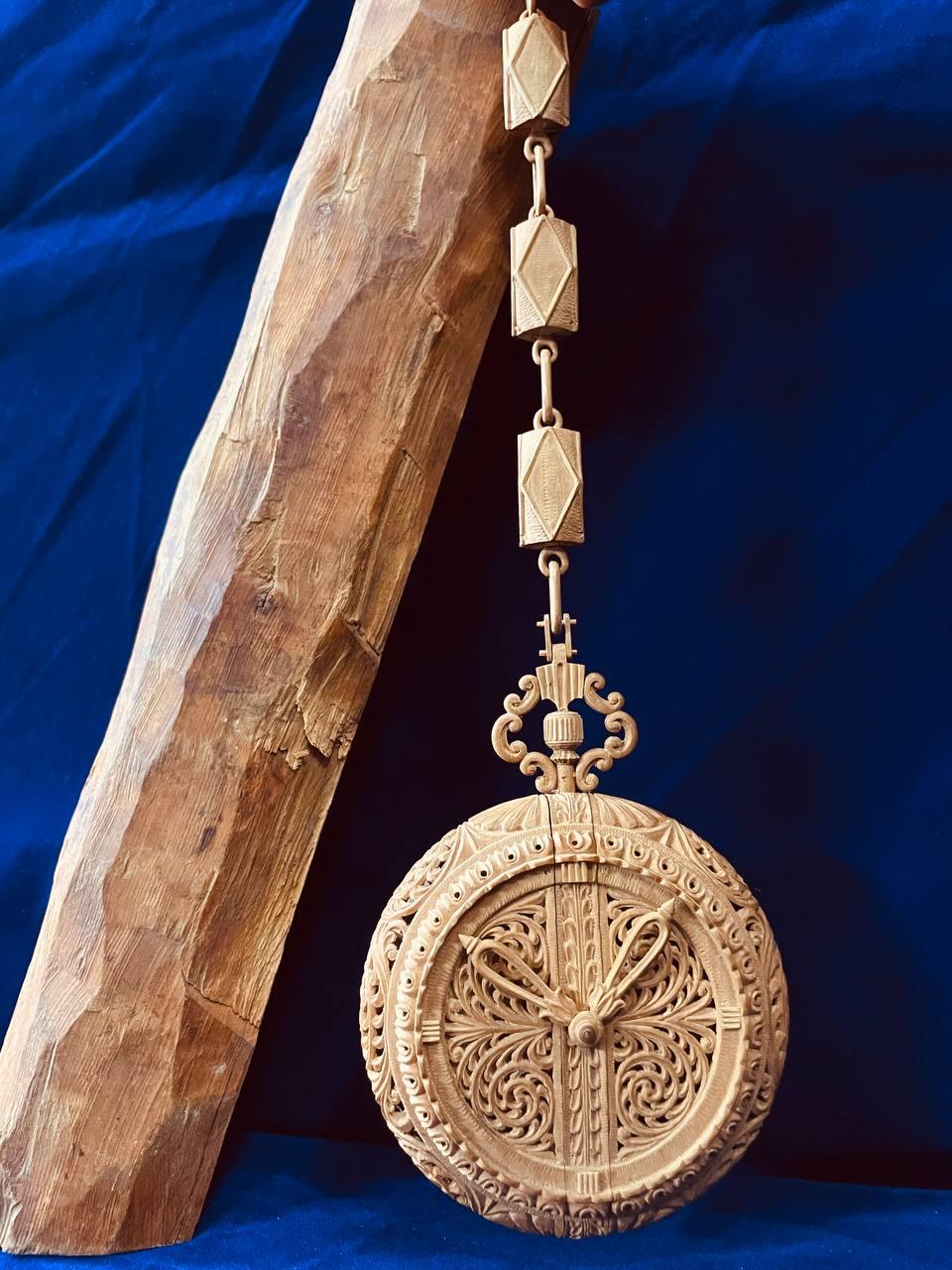 Sandalwood Pocket Watch - Hunar Hatti