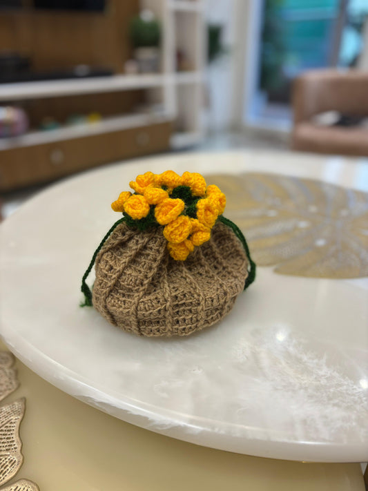 Rose drawstring Crochet mobile bag - Hunar Hatti