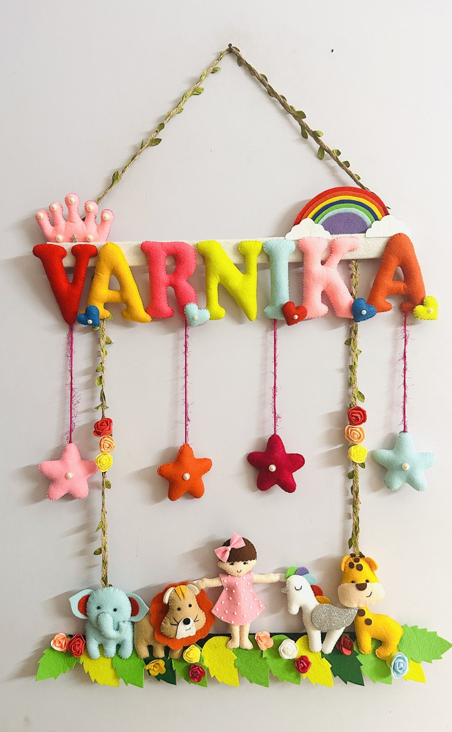 Kids hanging -Jungle Swing (Girl)