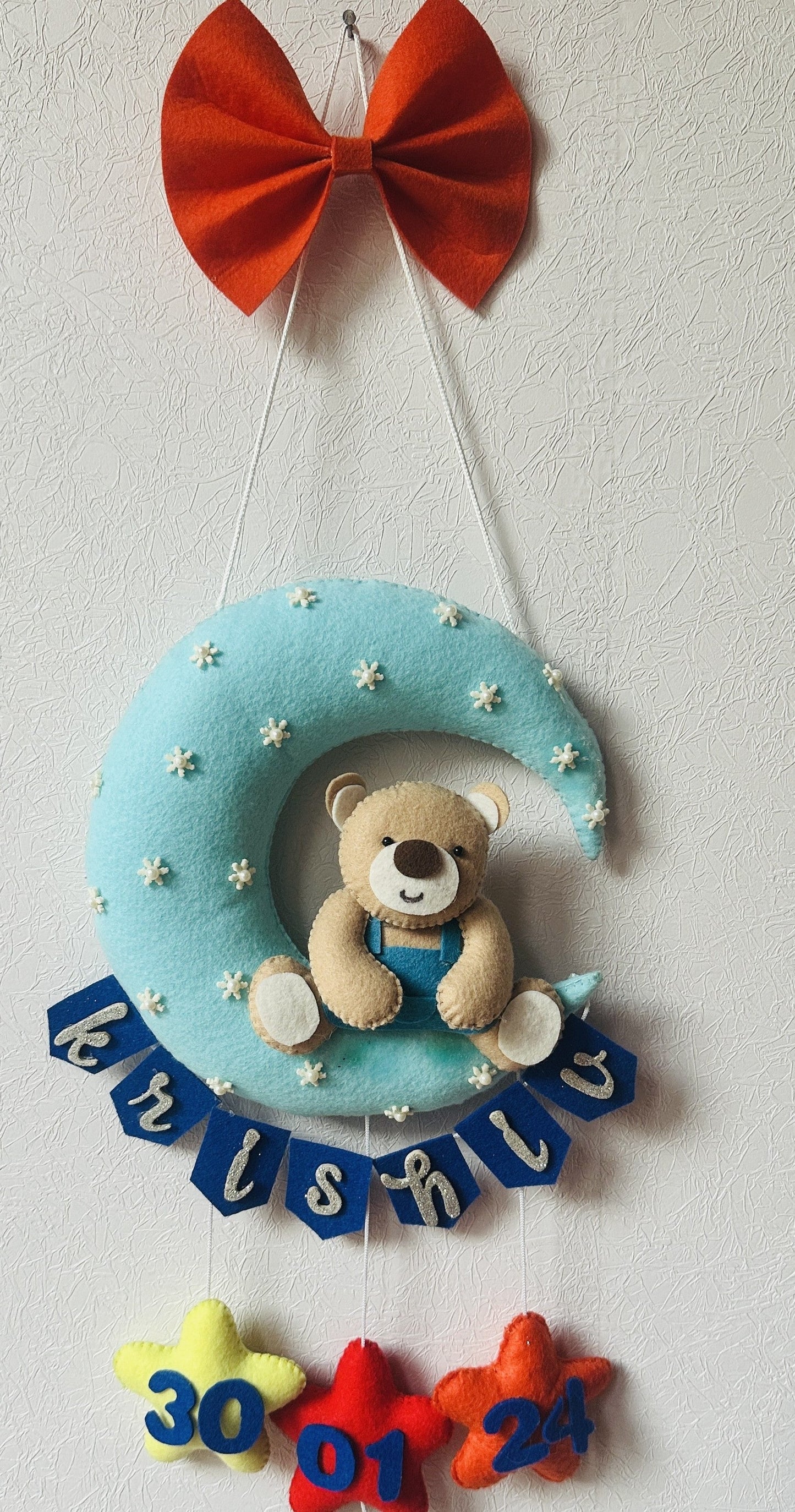 Kids hanging -Animals on Moon
