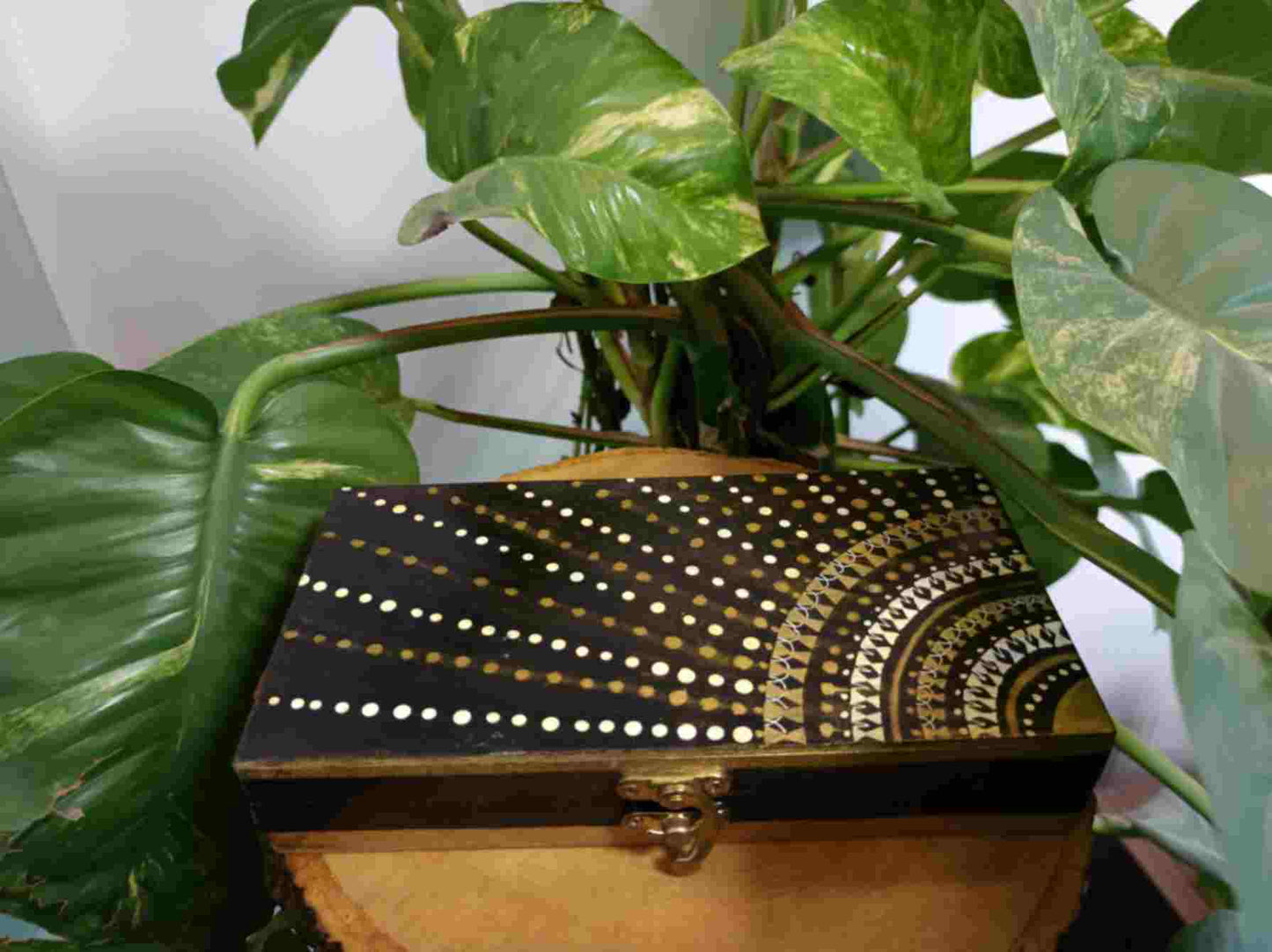 Aurora Chest -Utility box