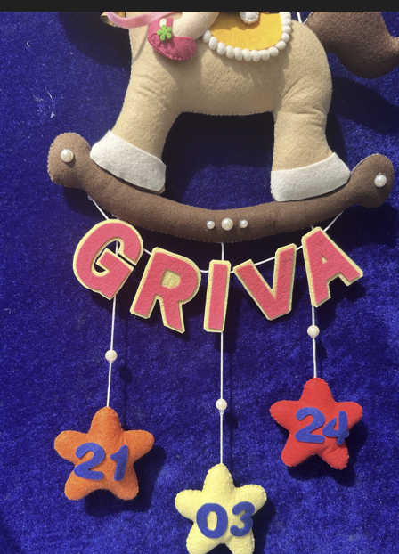 Kids hanging -Lakdi ka ghoda (Girl)