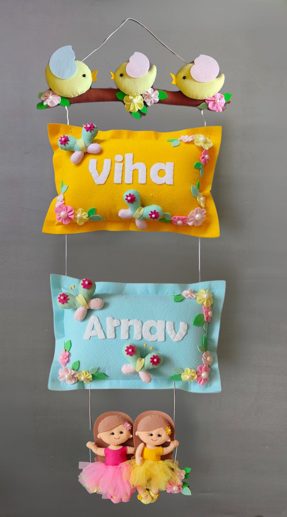 Personalized Handmade Kids name hanging- Bird Family with Siblings