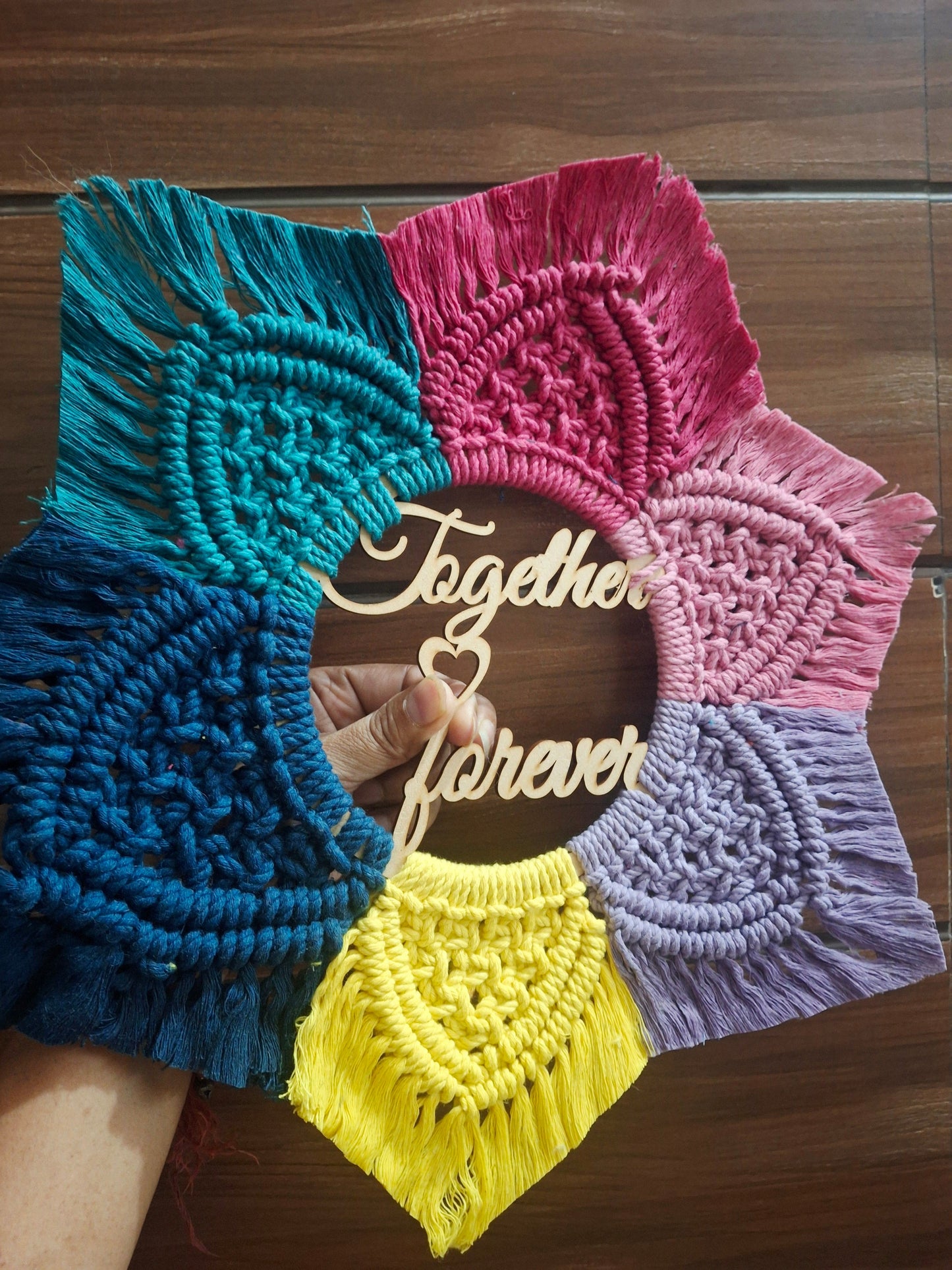 Macrame wall hanging with theme