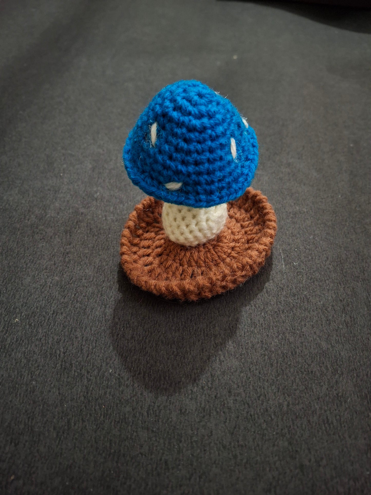 Crochet jewellery holder