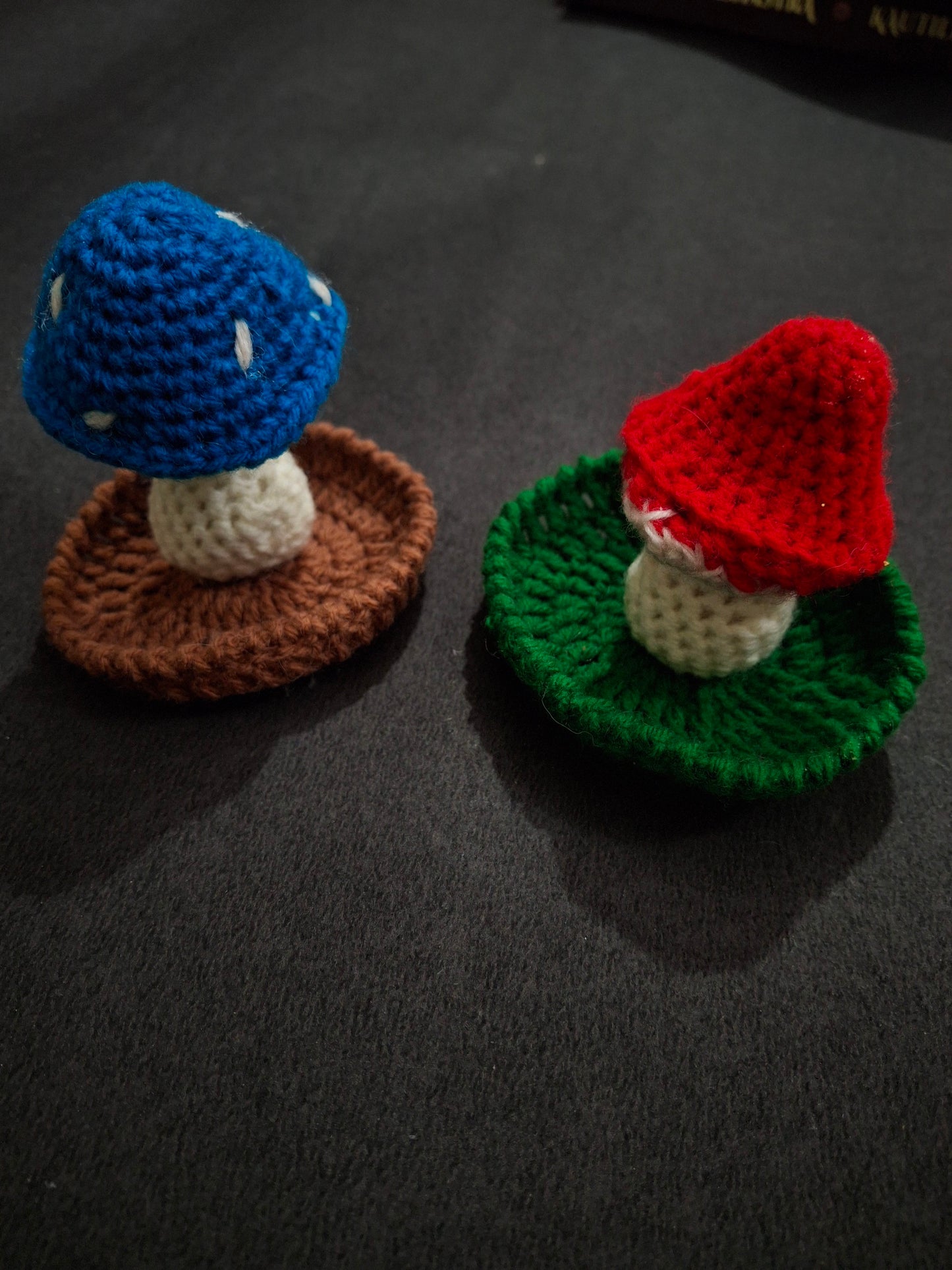 Crochet jewellery holder