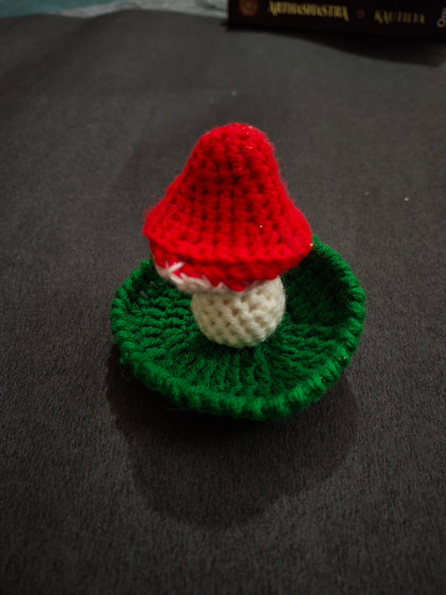 Crochet jewellery holder
