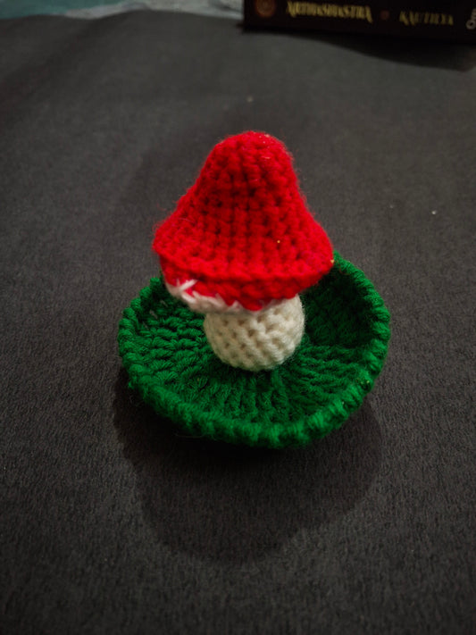 Crochet jewellery holder