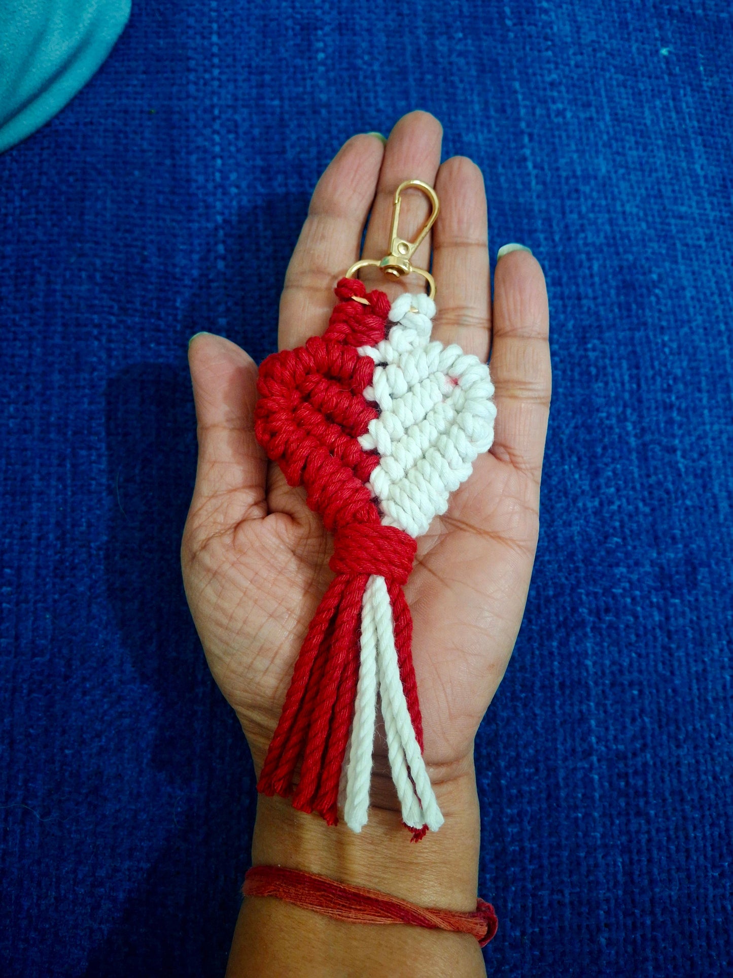 Heart keychain macrame