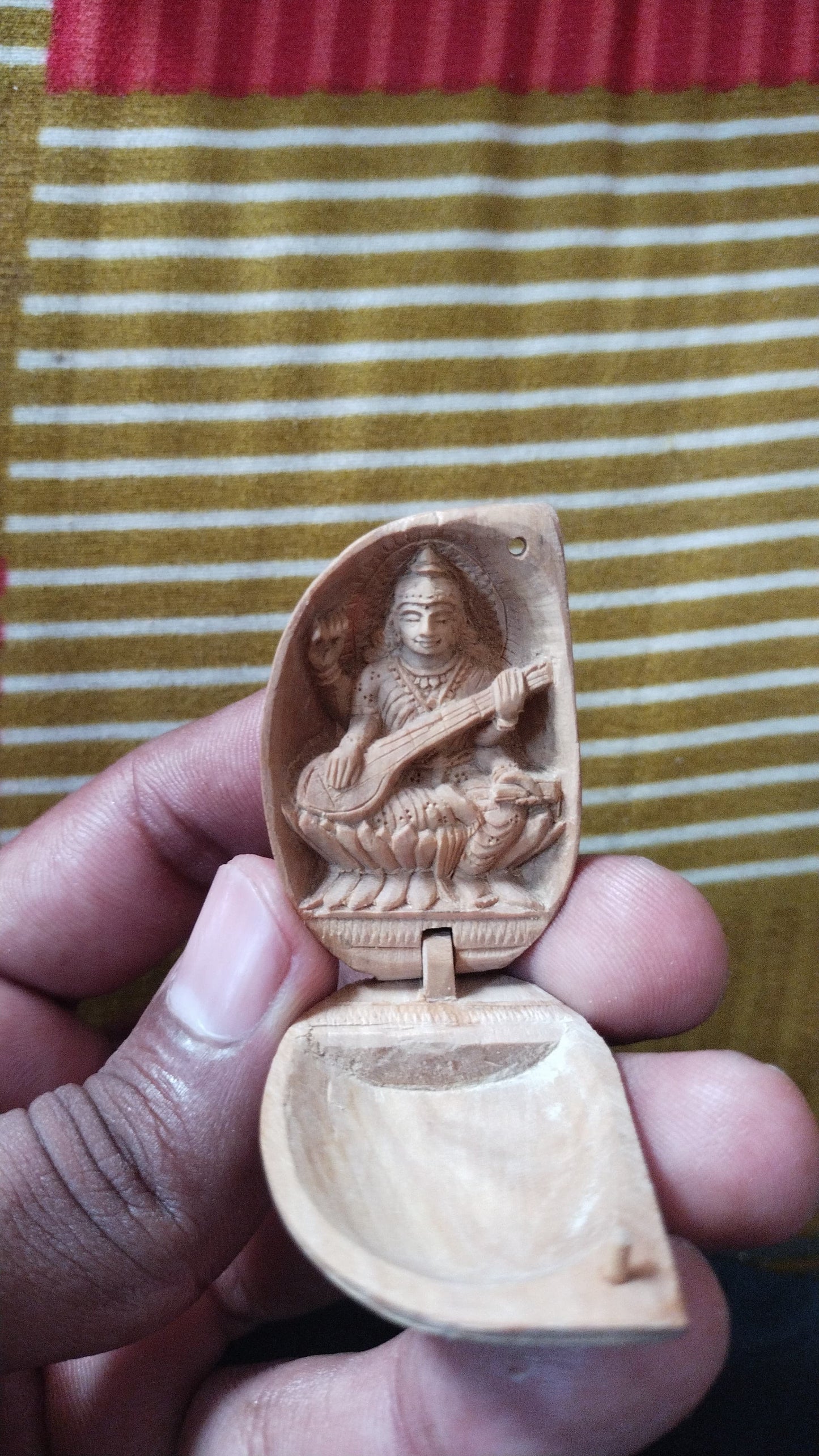 Sandalwood Carved Almond (Badam)