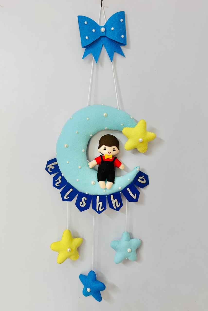 Kids hanging -Girl/Boy on Moon