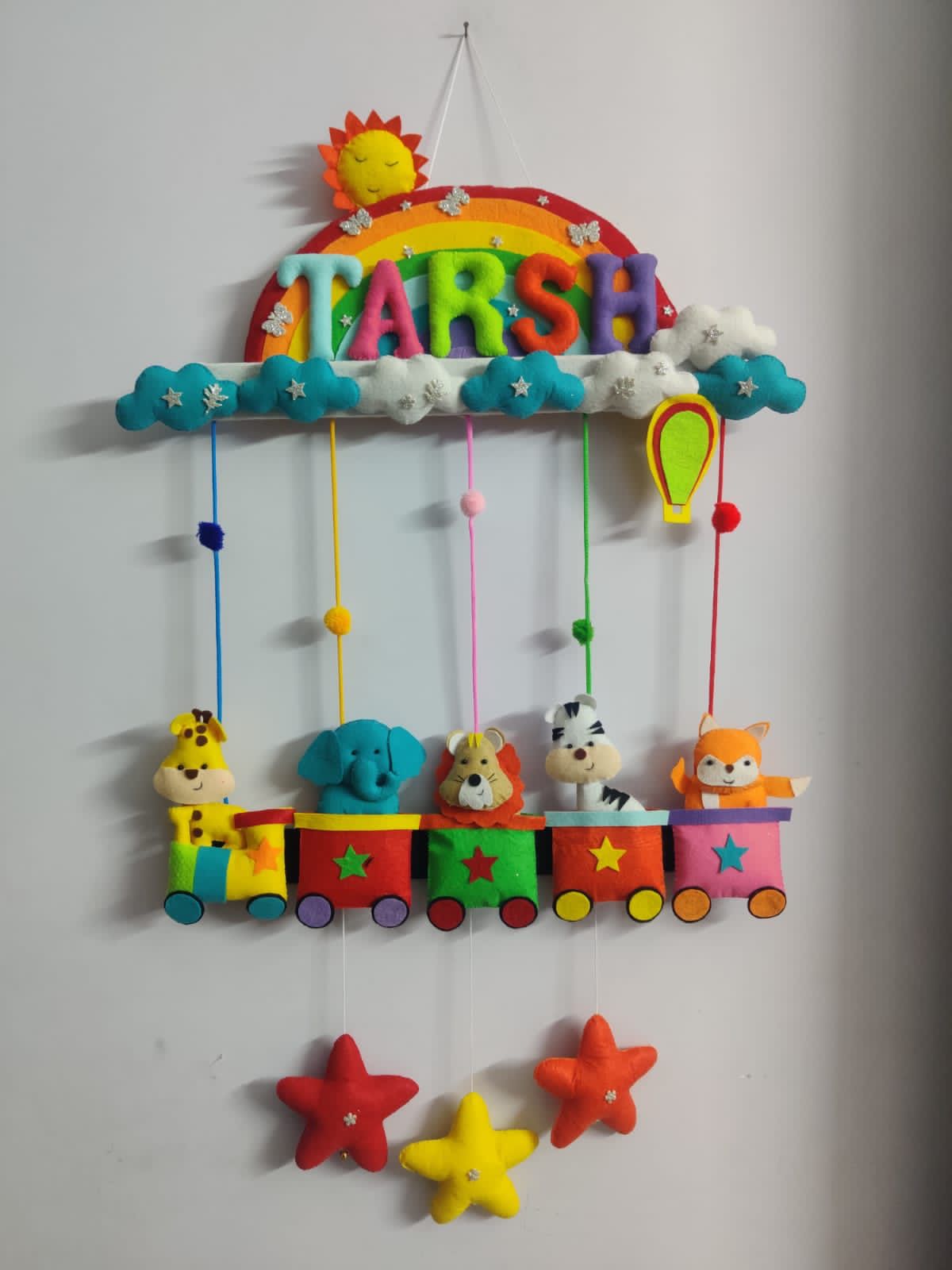 Kids hanging -Animal Train (Single Name)