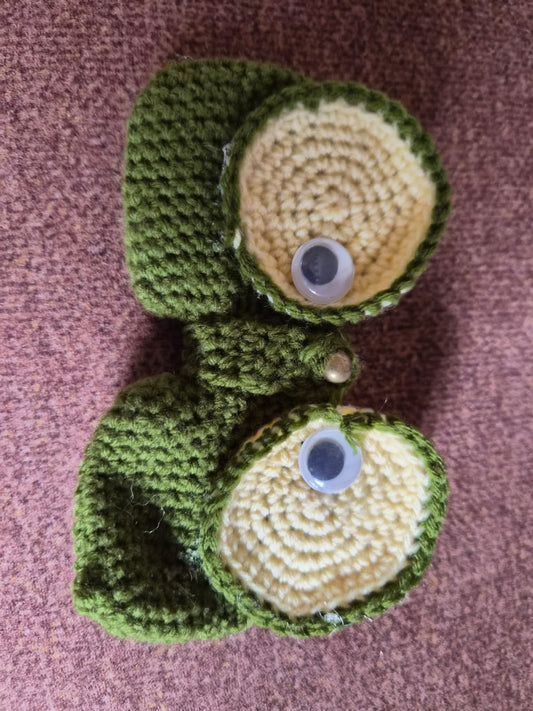 Crochet sunglass cover
