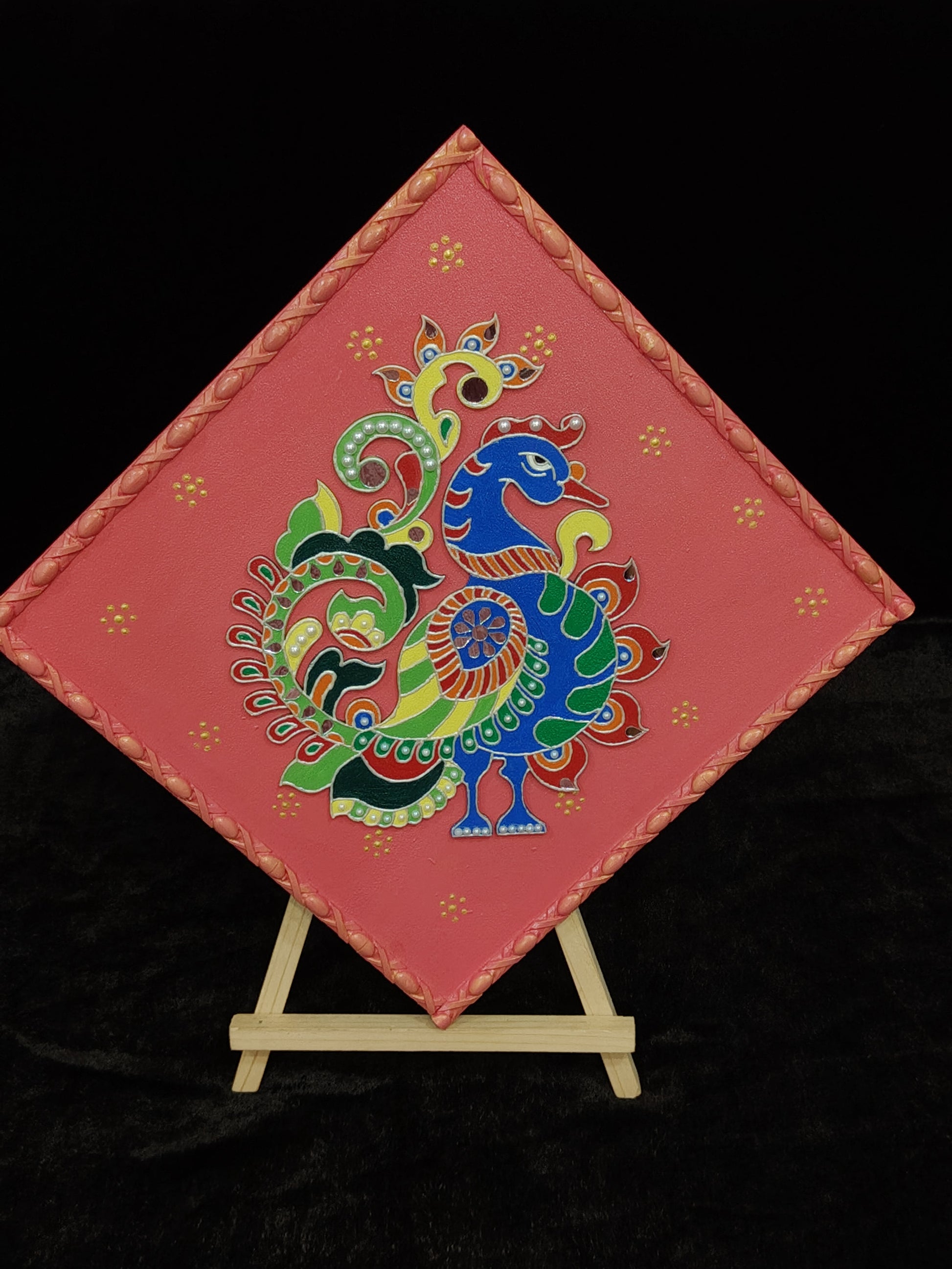 Handmade wall decor art piece - Hunar Hatti