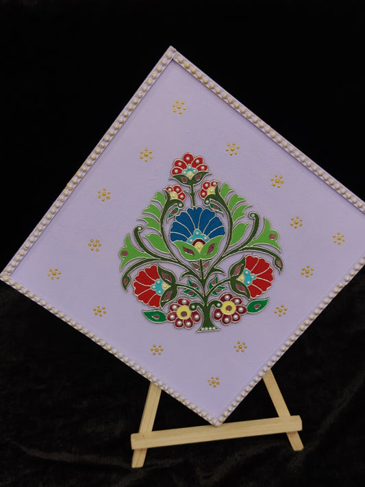 Handmade wall decor art piece - Hunar Hatti