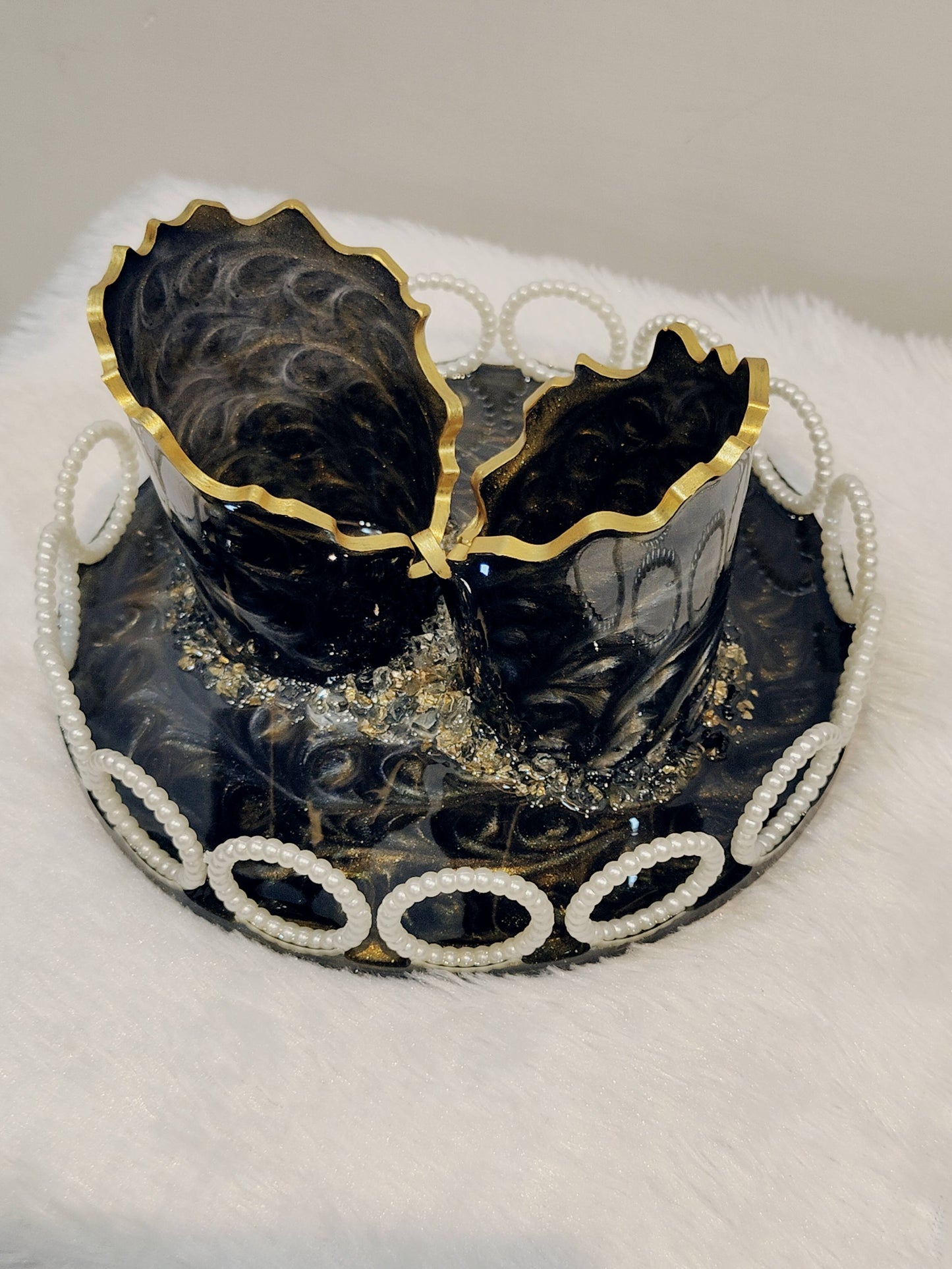 Handcrafted resin multipurpose stand