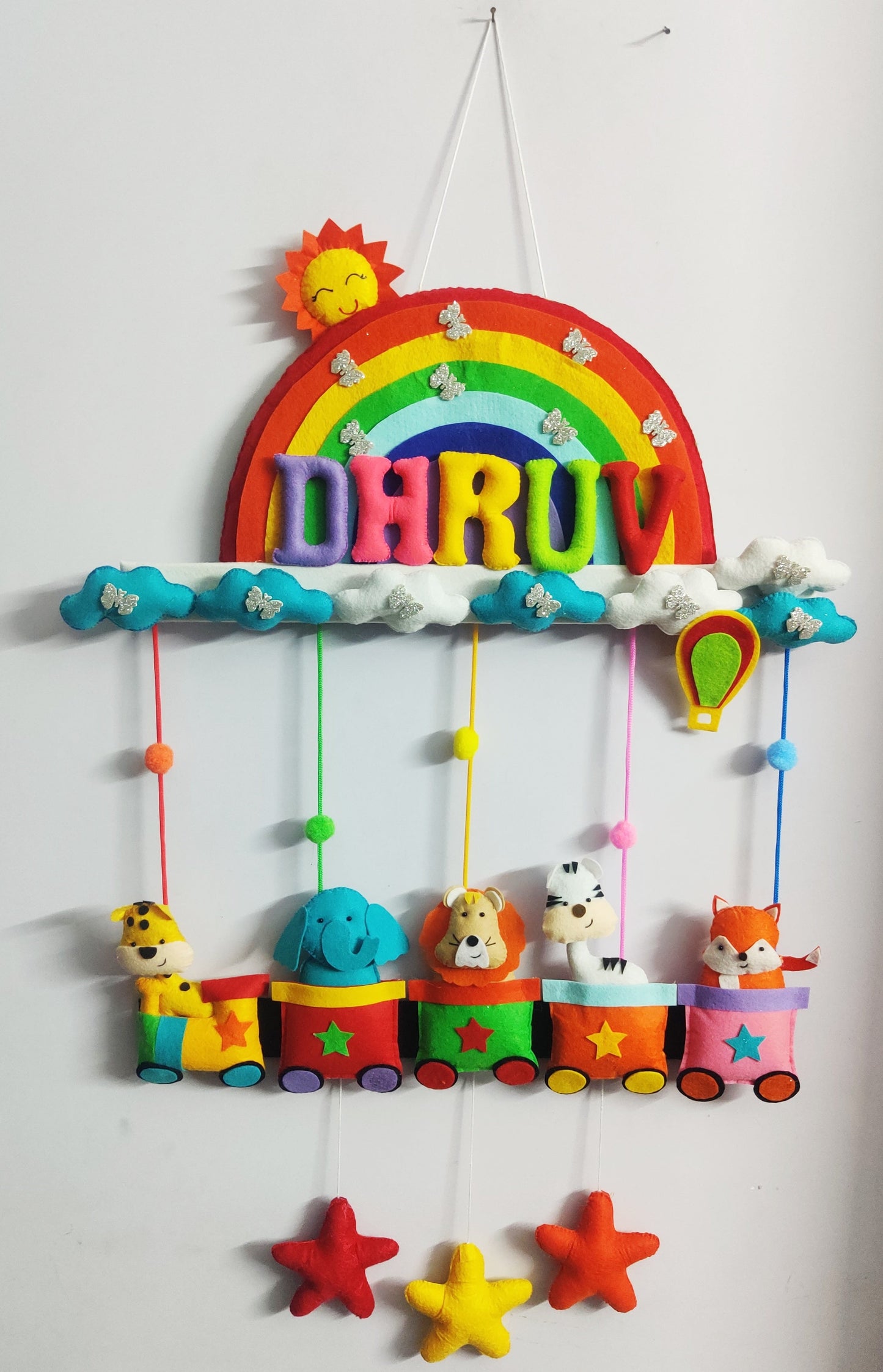 Kids hanging -Animal Train (Single Name)
