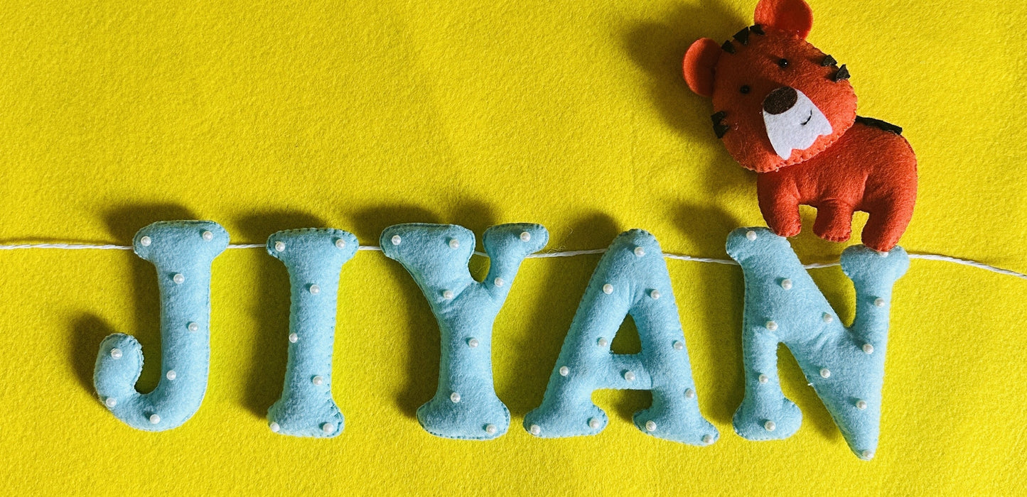 Kids hanging -Animal Name Banner