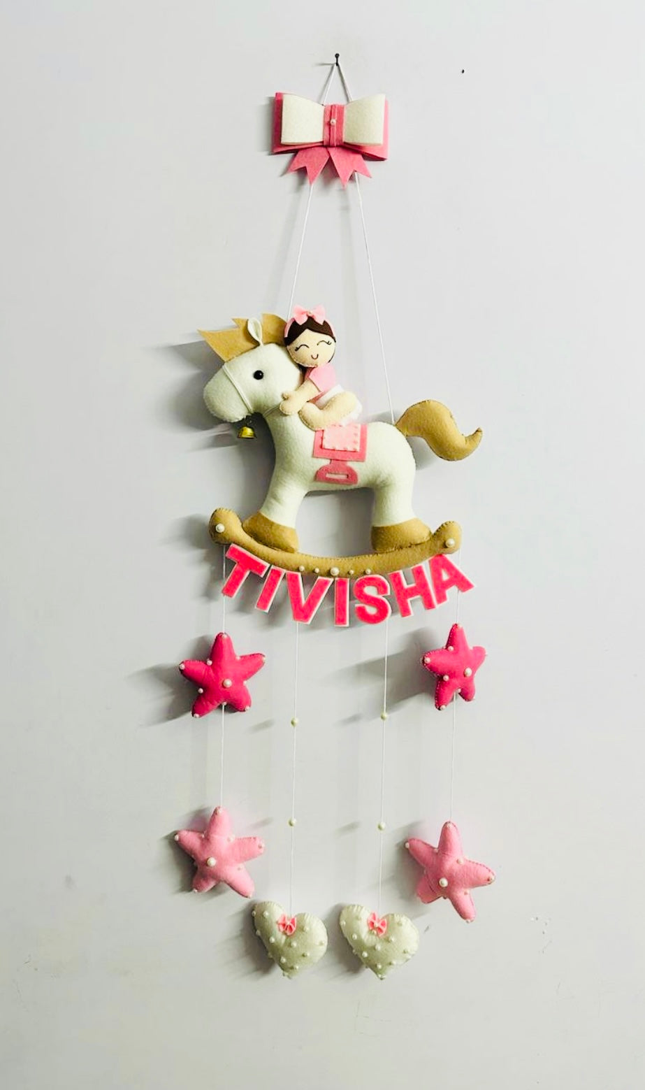 Kids hanging -Baby Girl on horse