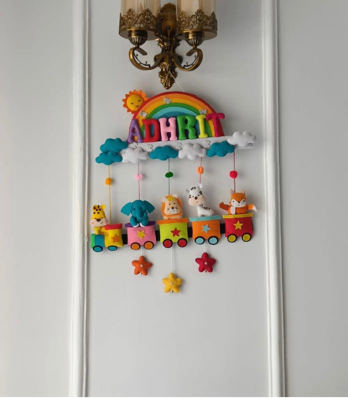 Kids hanging -Animal Train (Single Name)