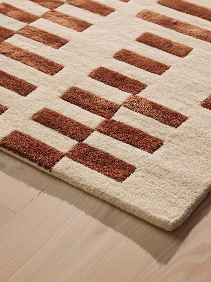 Abstract designed Hand tufted carpets - Hunar Hatti