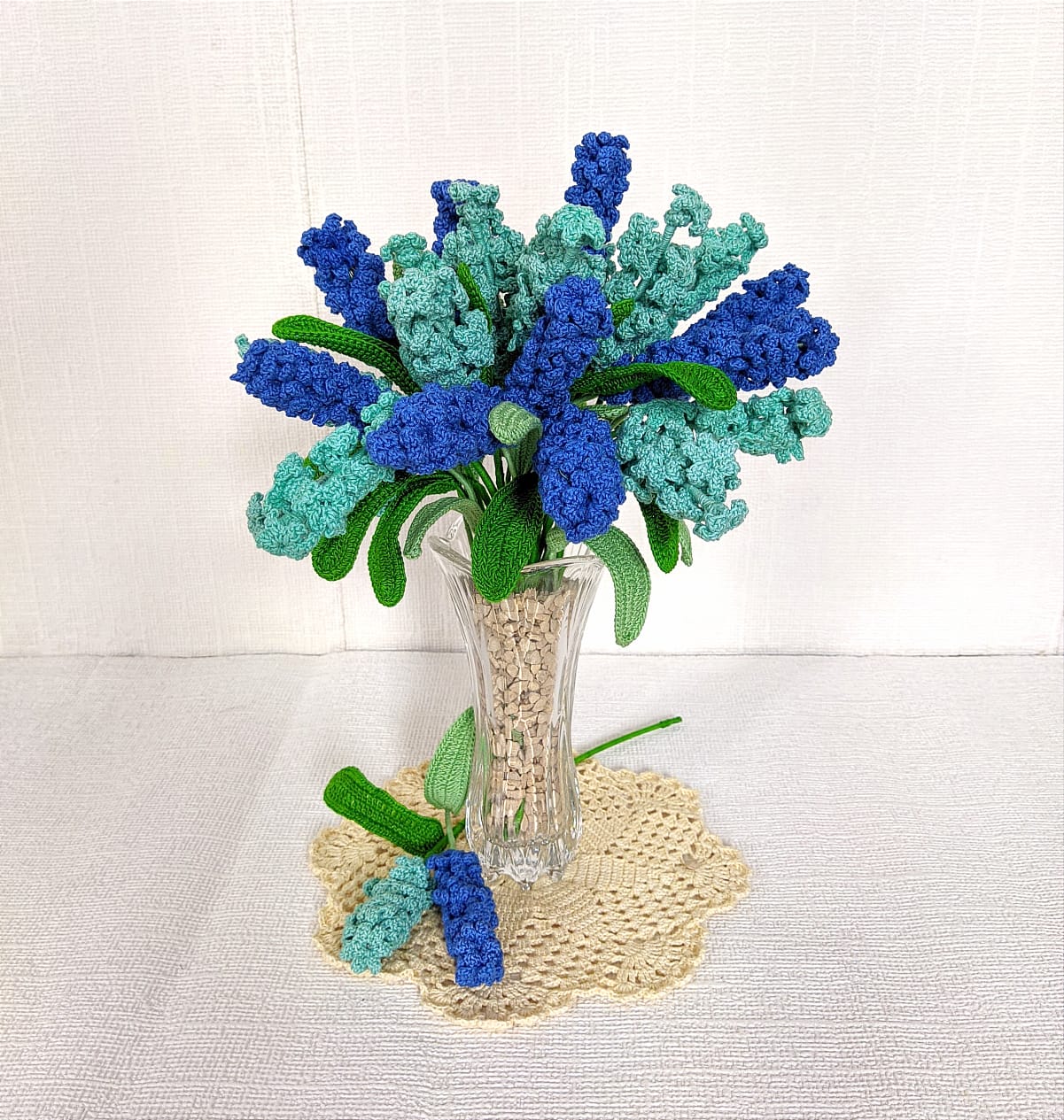Happy Threads| Heavenly Hyacinths, Eco-Friendly Handcrafted Single Stem Crocheted Flowers - Child-Safe, Lead-Free, Sustainable Decor & Gift Solution